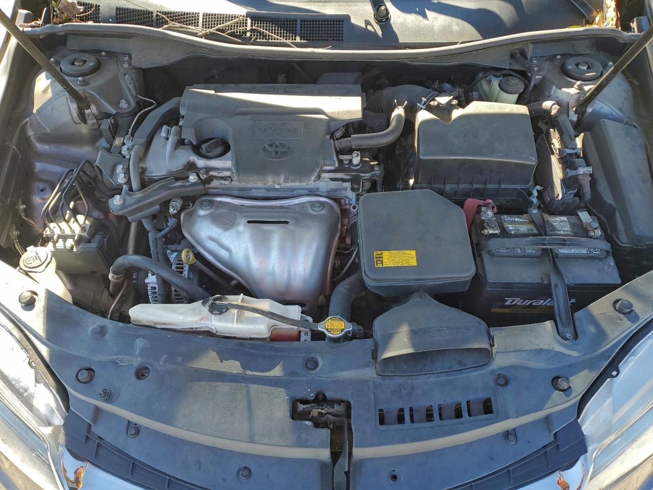2015 TOYOTA CAMRY LE photo 11