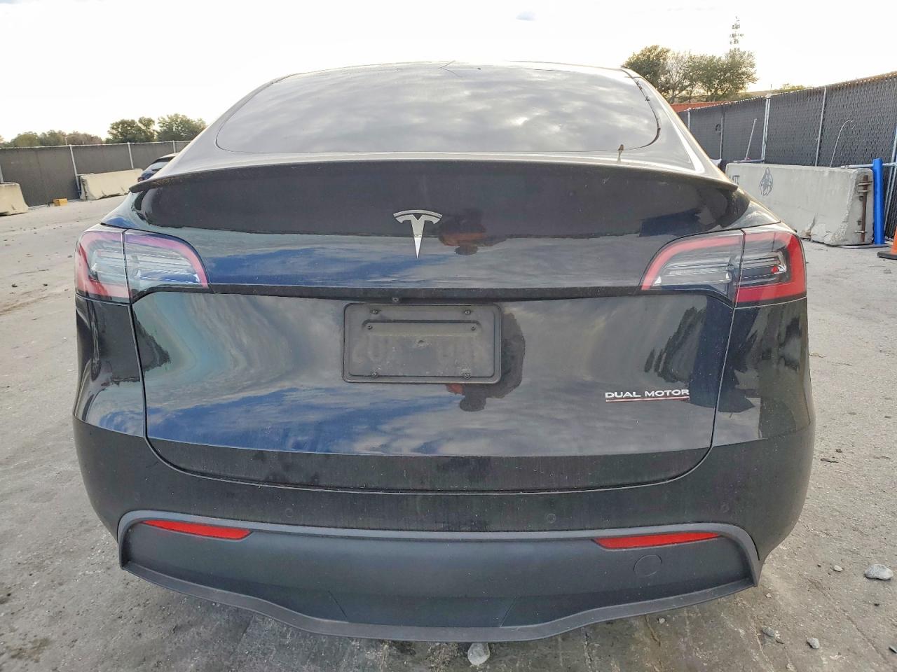 2021 TESLA MODEL Y photo 11