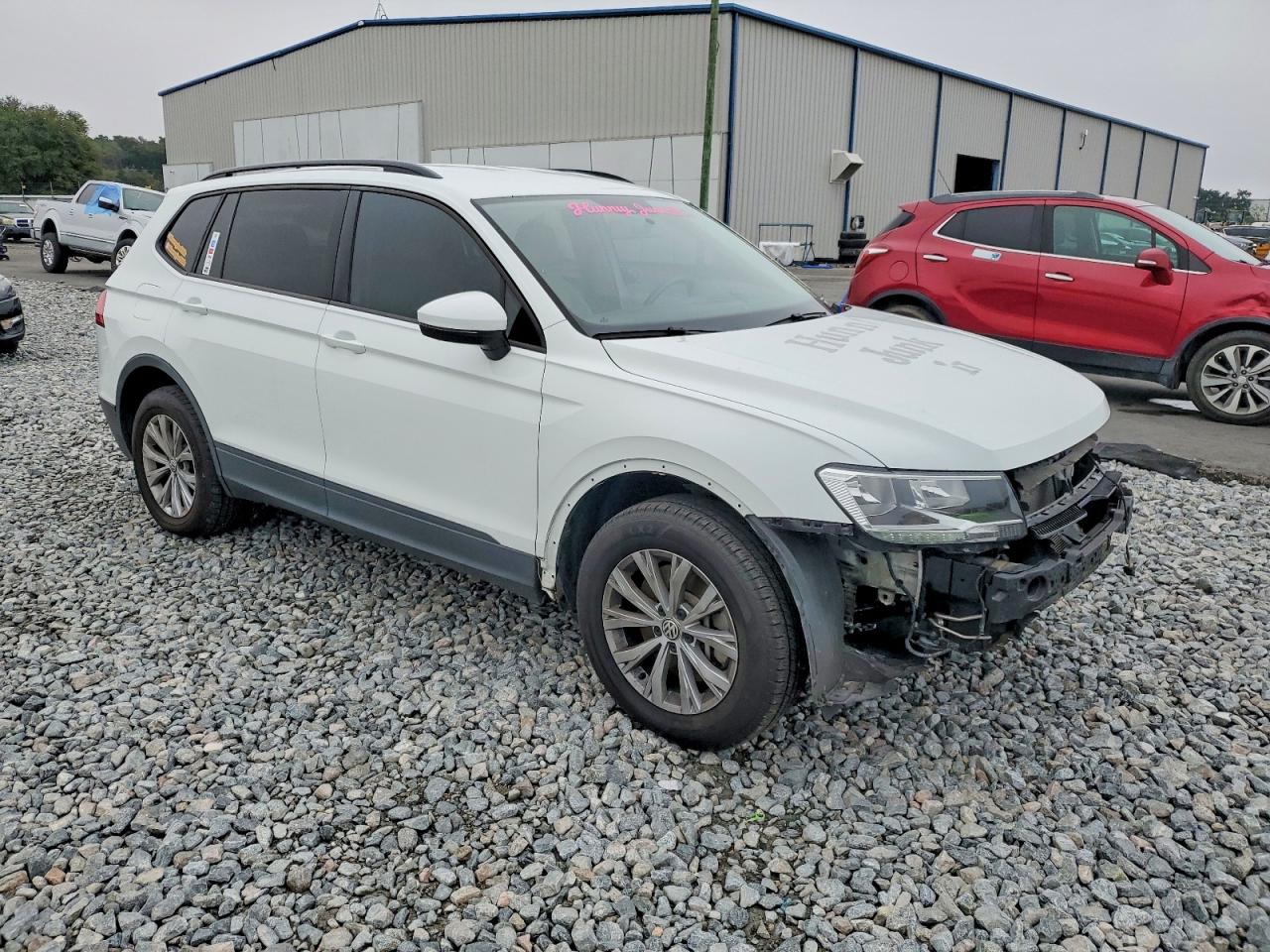 2020 VOLKSWAGEN TIGUAN S photo 4