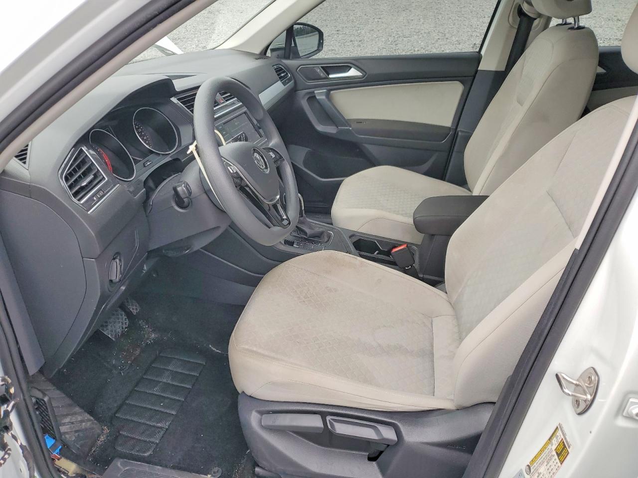 2020 VOLKSWAGEN TIGUAN S photo 7