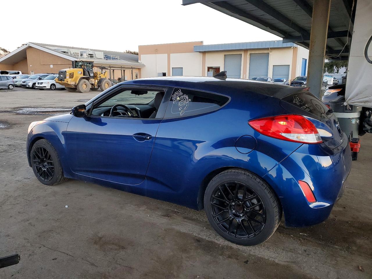 2017 HYUNDAI VELOSTER photo 2