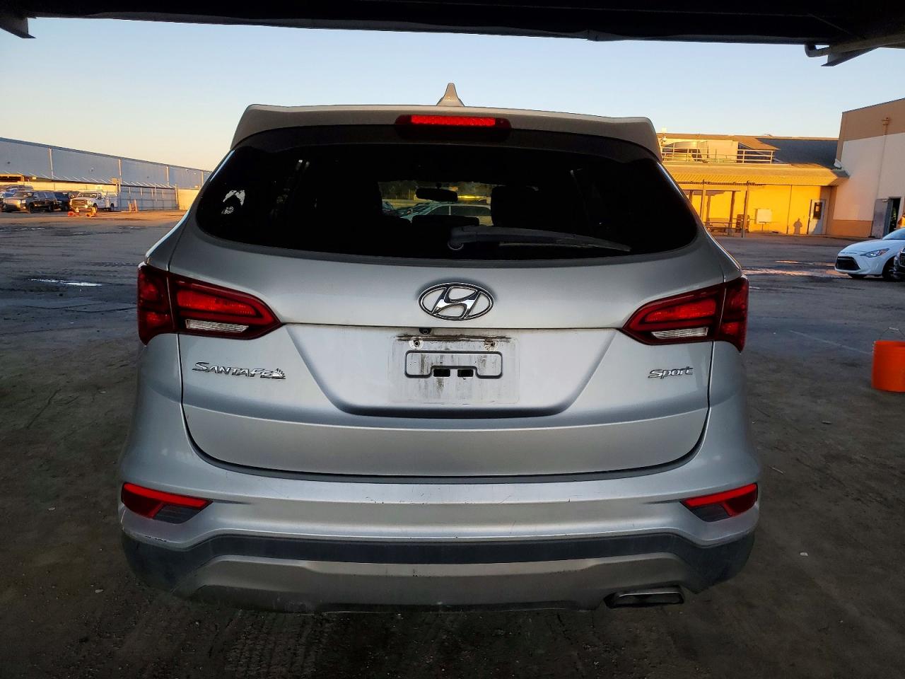 2017 HYUNDAI SANTA FE SPORT photo 6