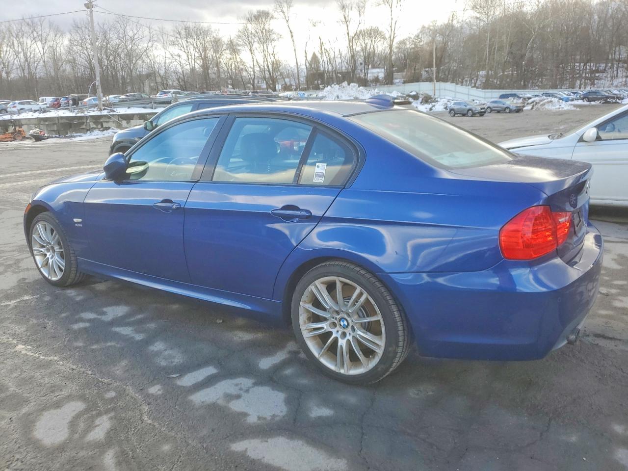 2010 BMW 335 XI photo 2