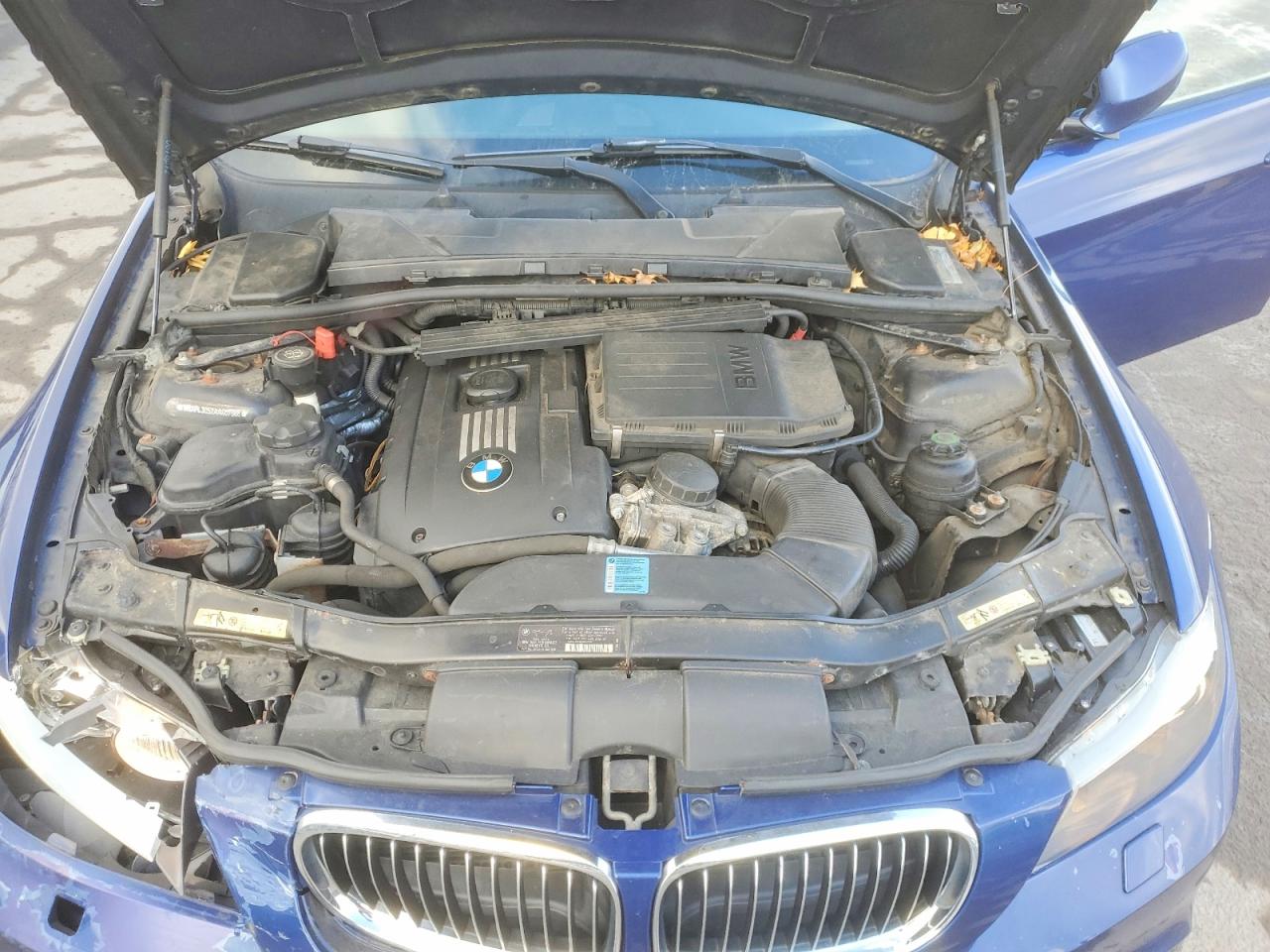 2010 BMW 335 XI photo 11