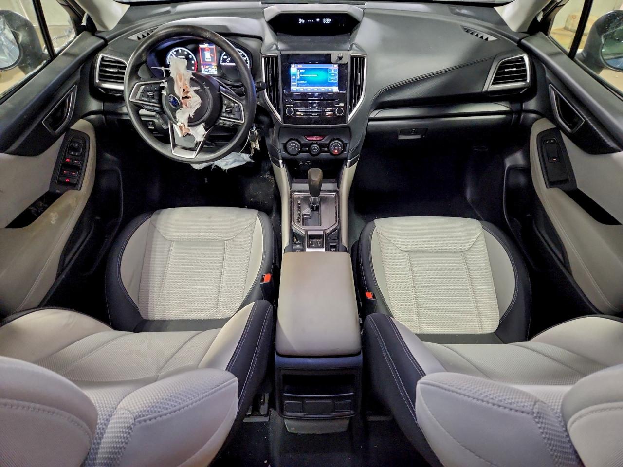 2022 SUBARU FORESTER photo 8