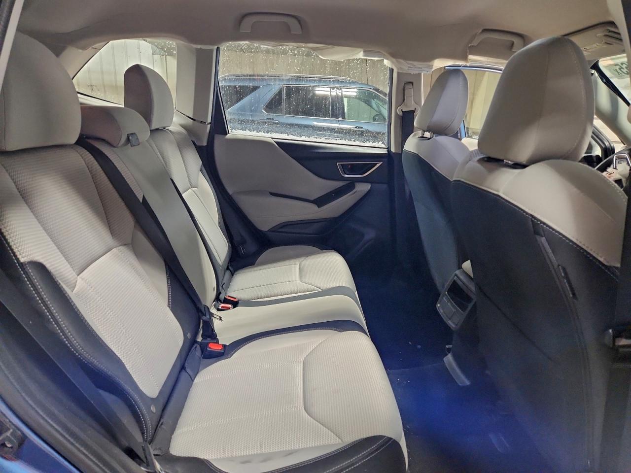 2022 SUBARU FORESTER photo 11