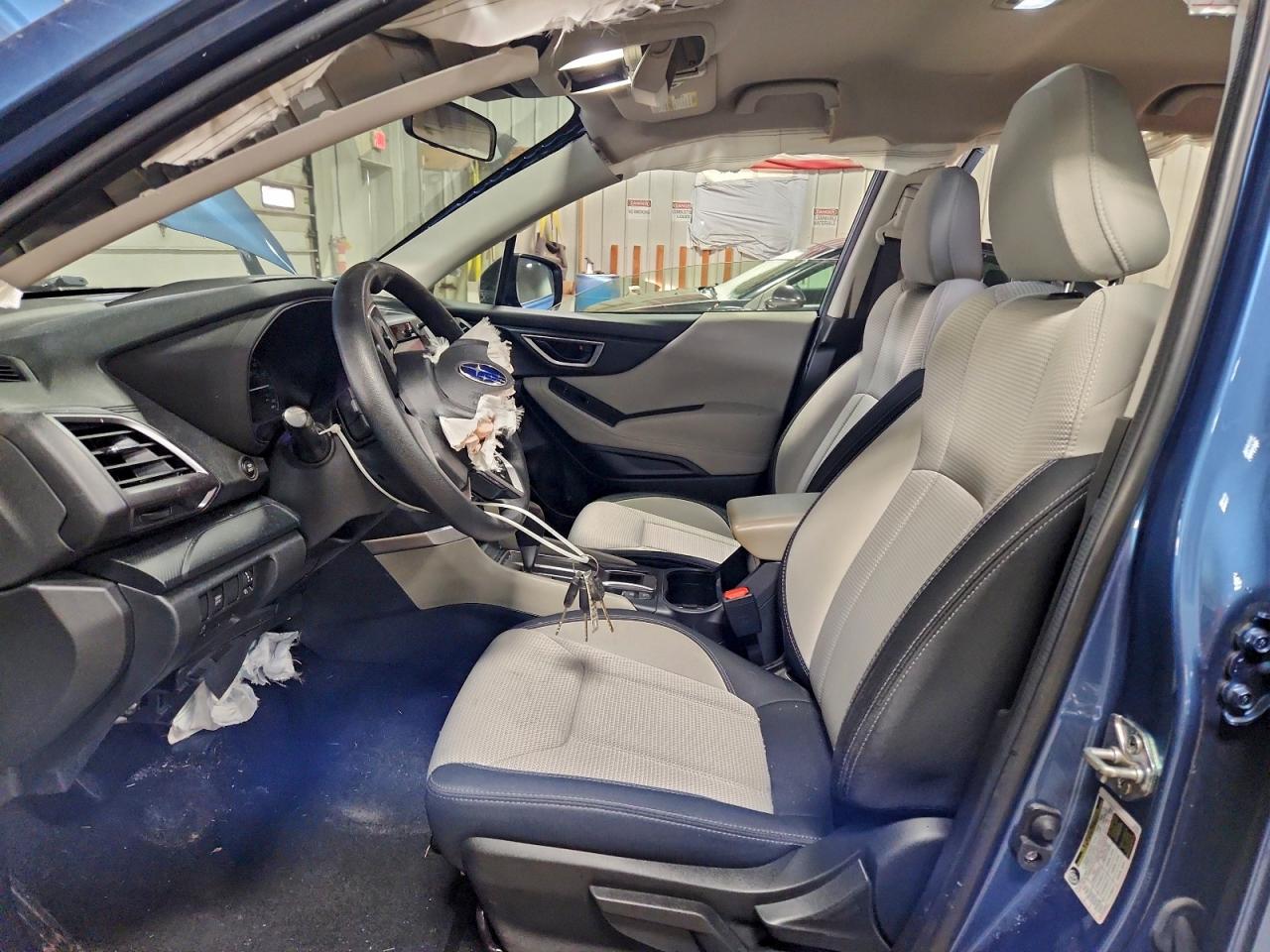 2022 SUBARU FORESTER photo 7