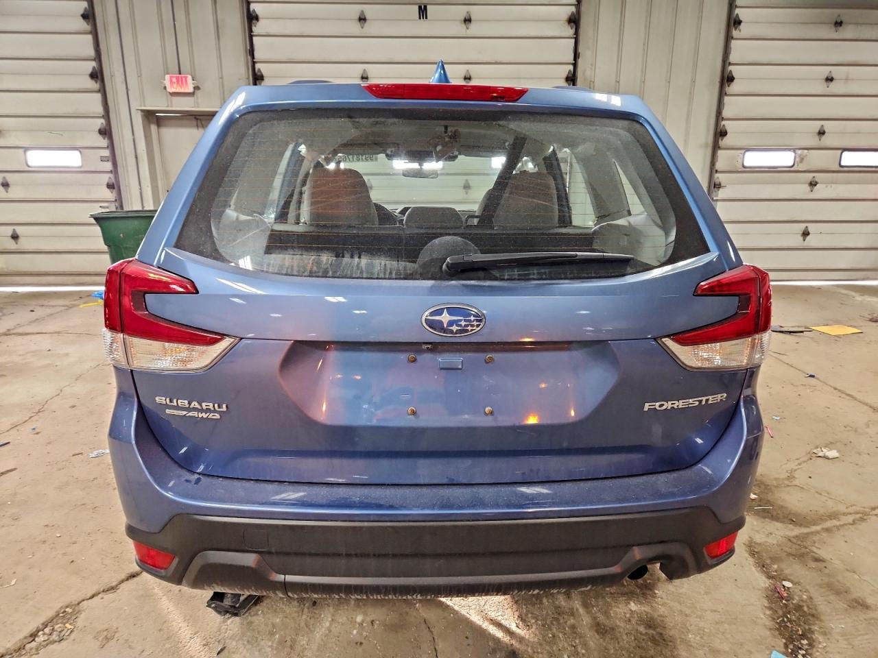 2022 SUBARU FORESTER photo 6
