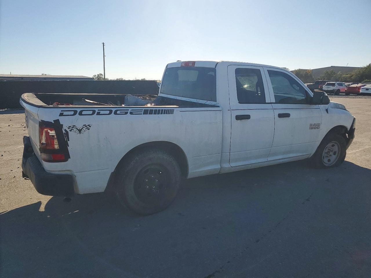 2014 RAM 1500 ST photo 3