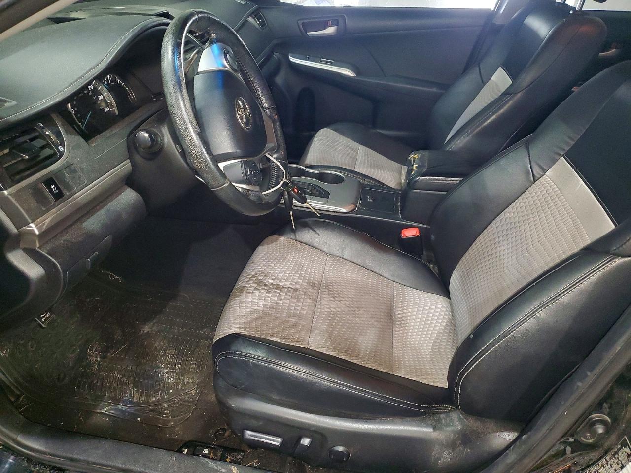 2012 TOYOTA CAMRY BASE photo 7