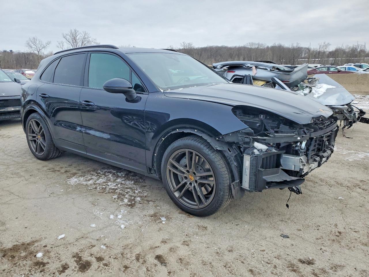 2021 PORSCHE CAYENNE S photo 4