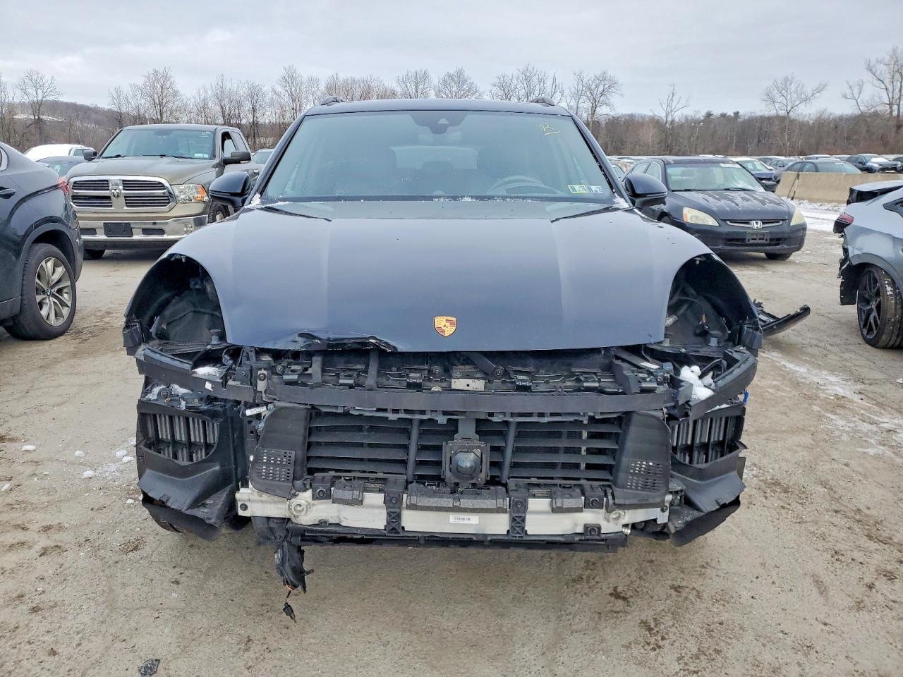 2021 PORSCHE CAYENNE S photo 5