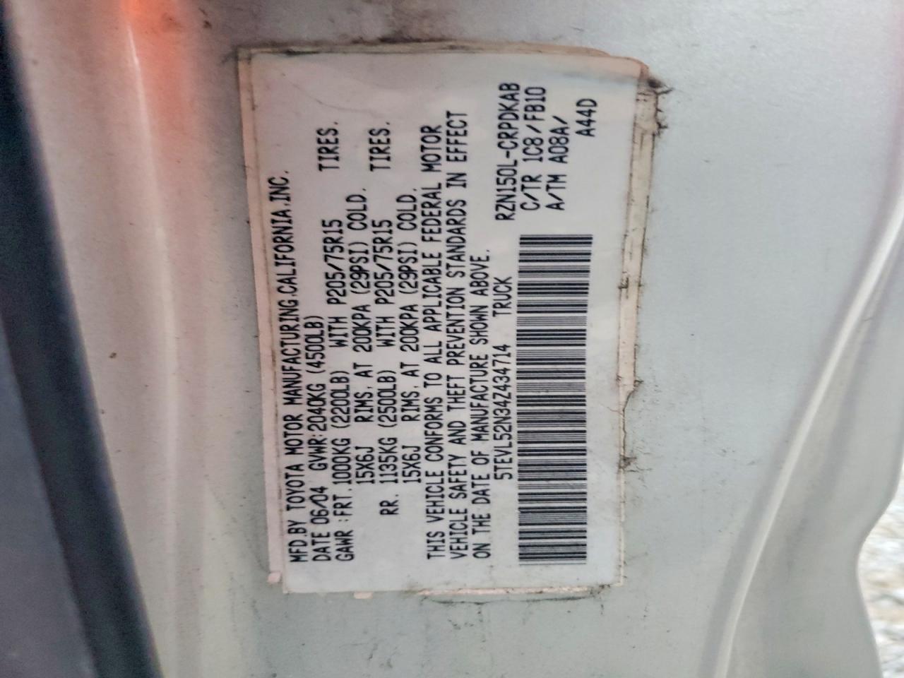 2004 TOYOTA TACOMA XTRACAB photo 12