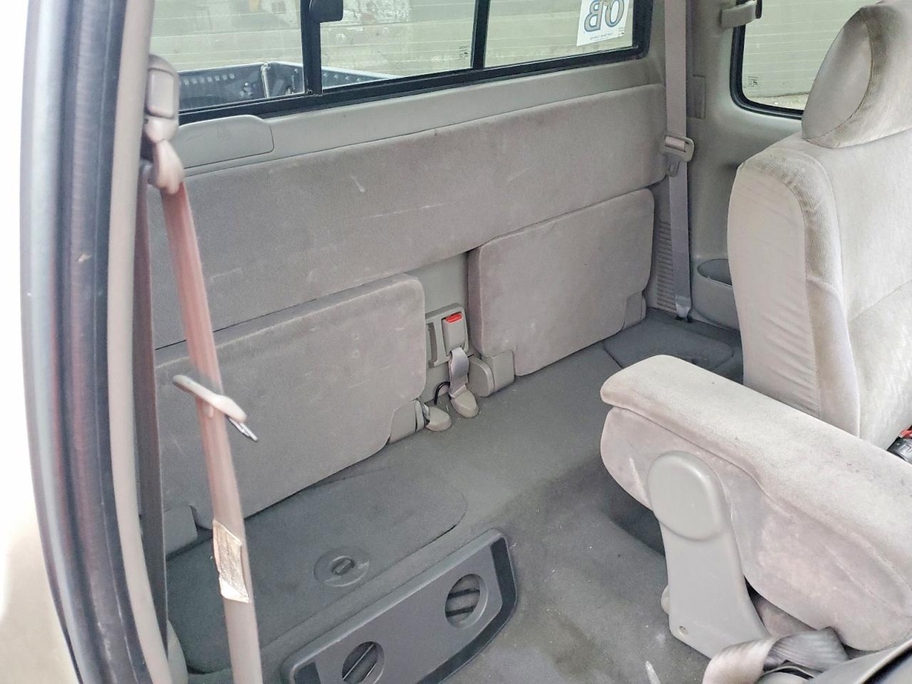 2004 TOYOTA TACOMA XTRACAB photo 10