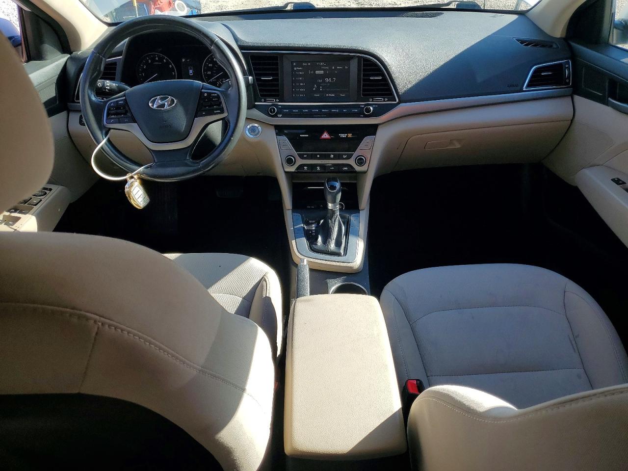 2018 HYUNDAI ELANTRA SEL photo 8
