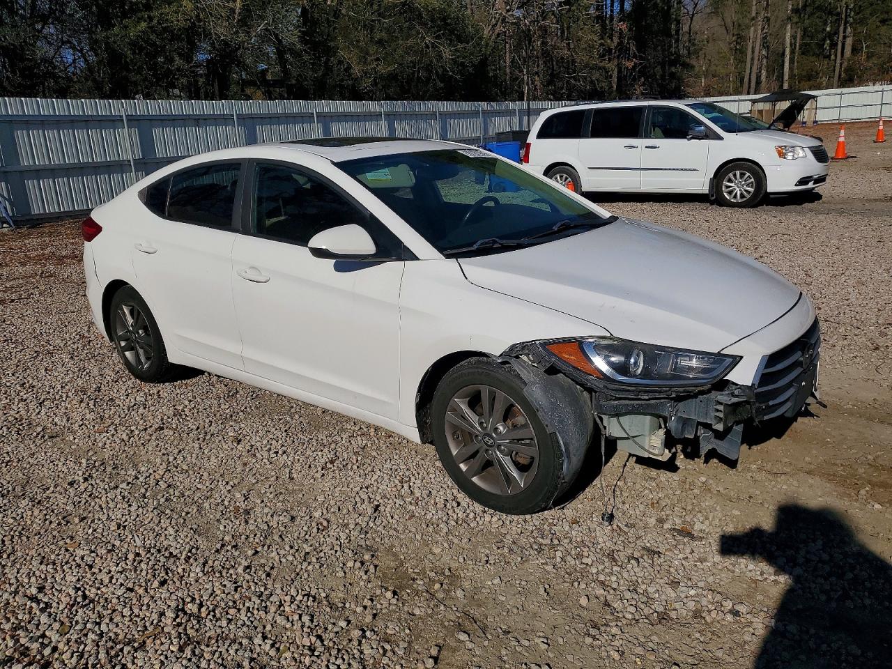 2018 HYUNDAI ELANTRA SEL photo 4
