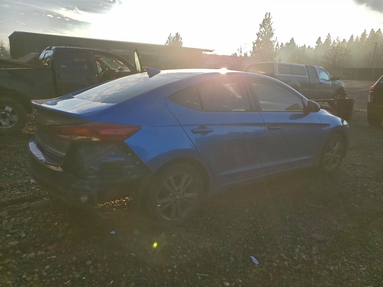 2017 HYUNDAI ELANTRA SE photo 3