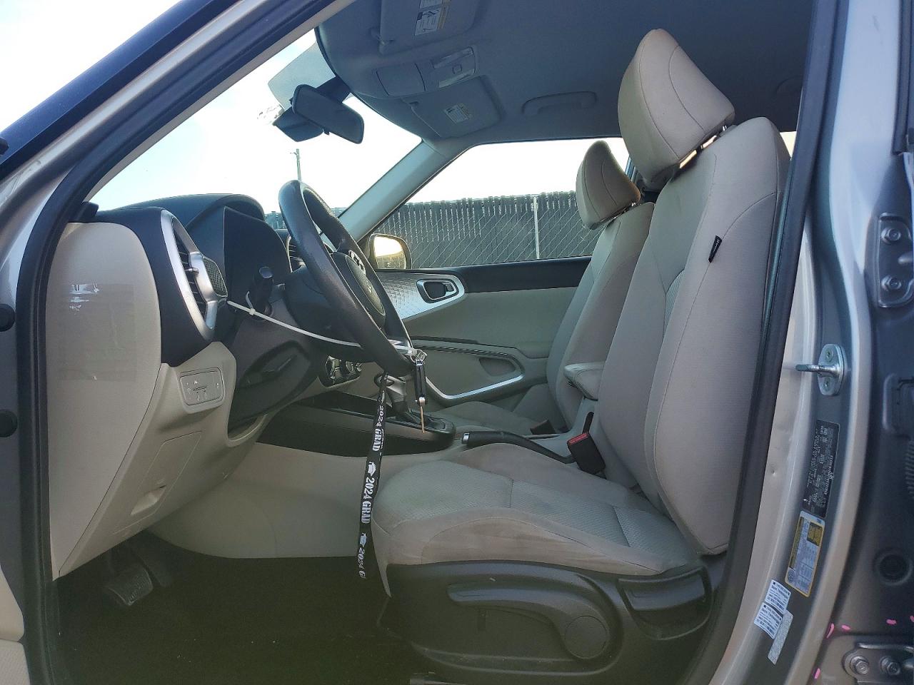 2022 KIA SOUL LX photo 7