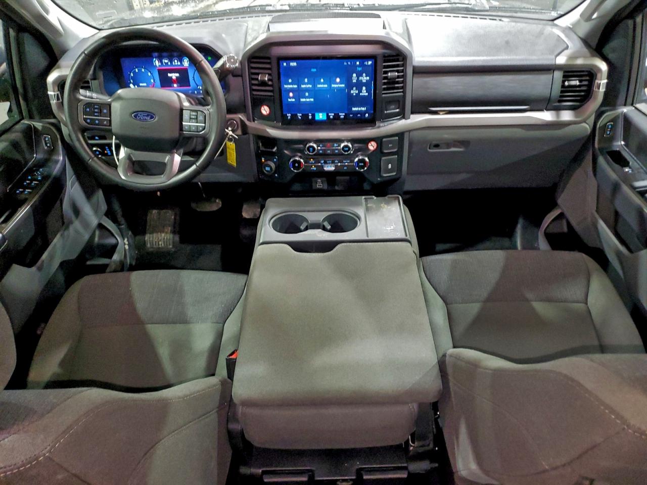 2025 FORD F150 XLT photo 8