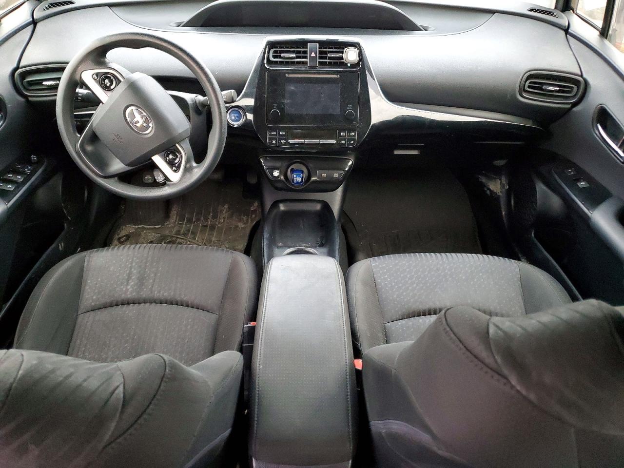 2016 TOYOTA PRIUS photo 8