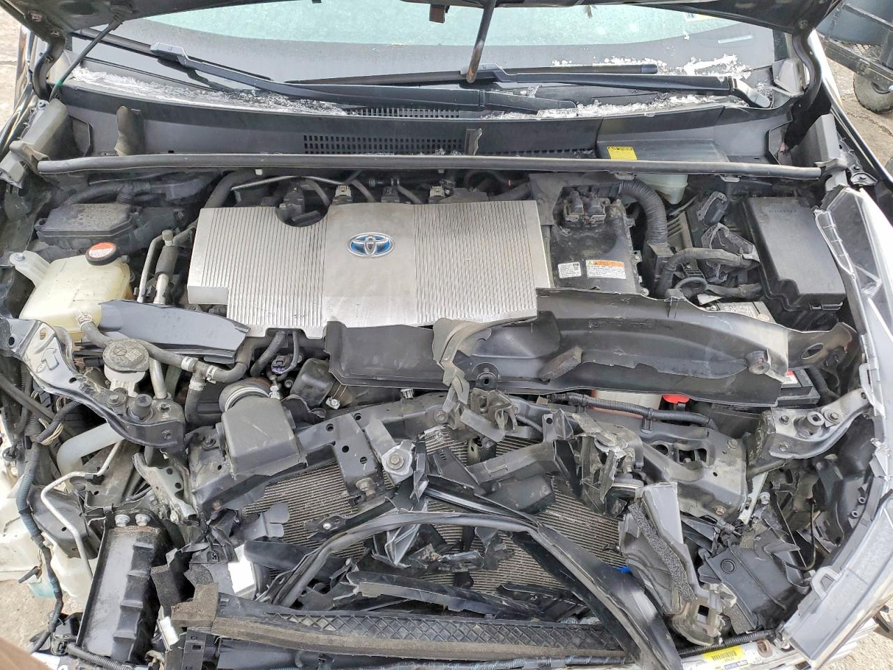 2016 TOYOTA PRIUS photo 11
