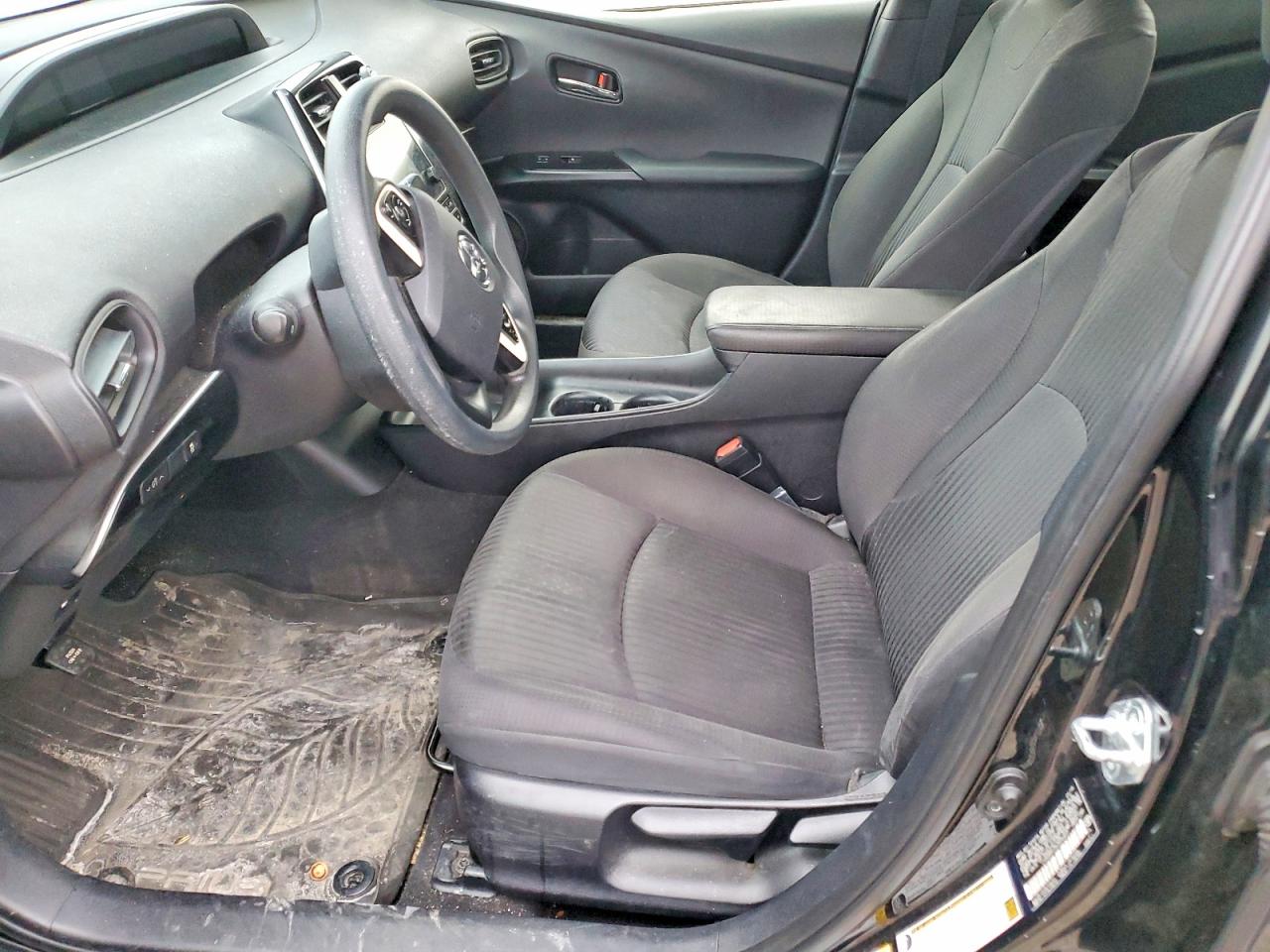 2016 TOYOTA PRIUS photo 7