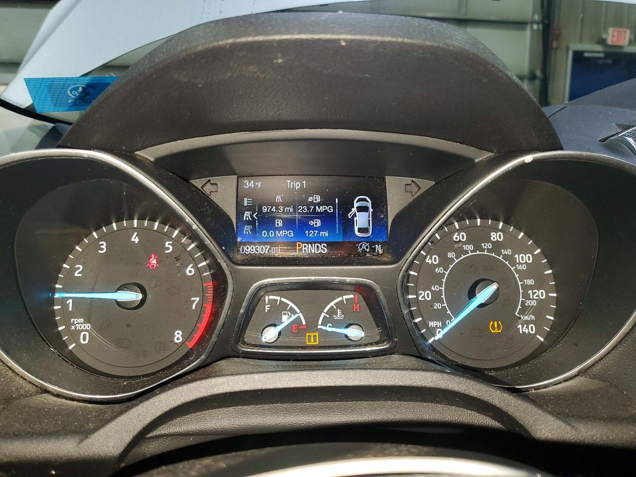 2017 FORD ESCAPE SE photo 9