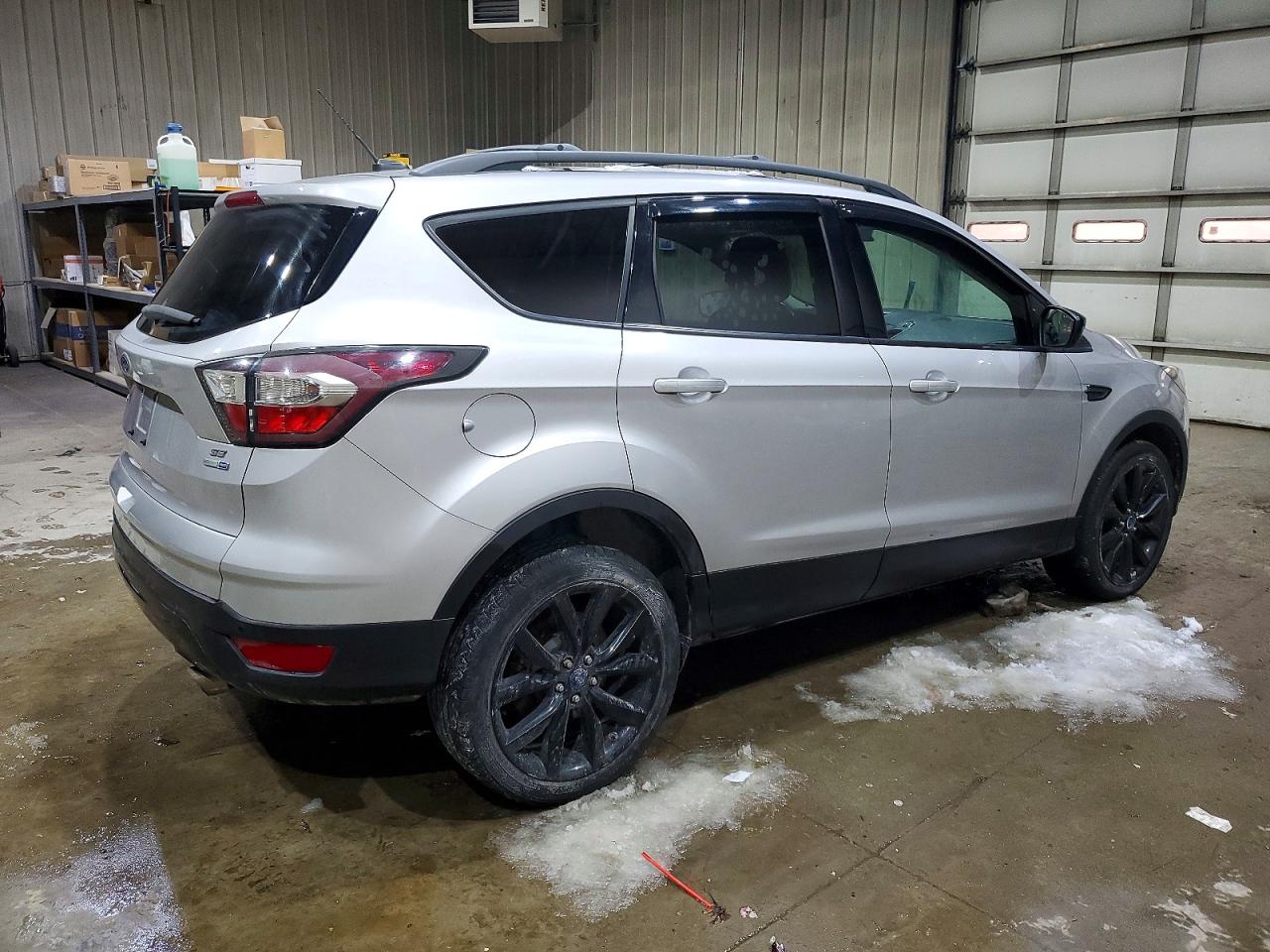 2017 FORD ESCAPE SE photo 3