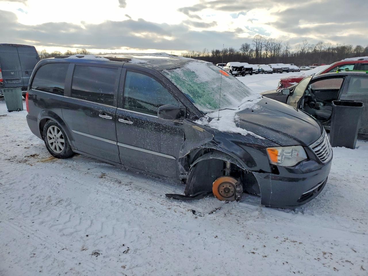 2015 CHRYSLER TOWN & COUNTRY TOURING photo 4