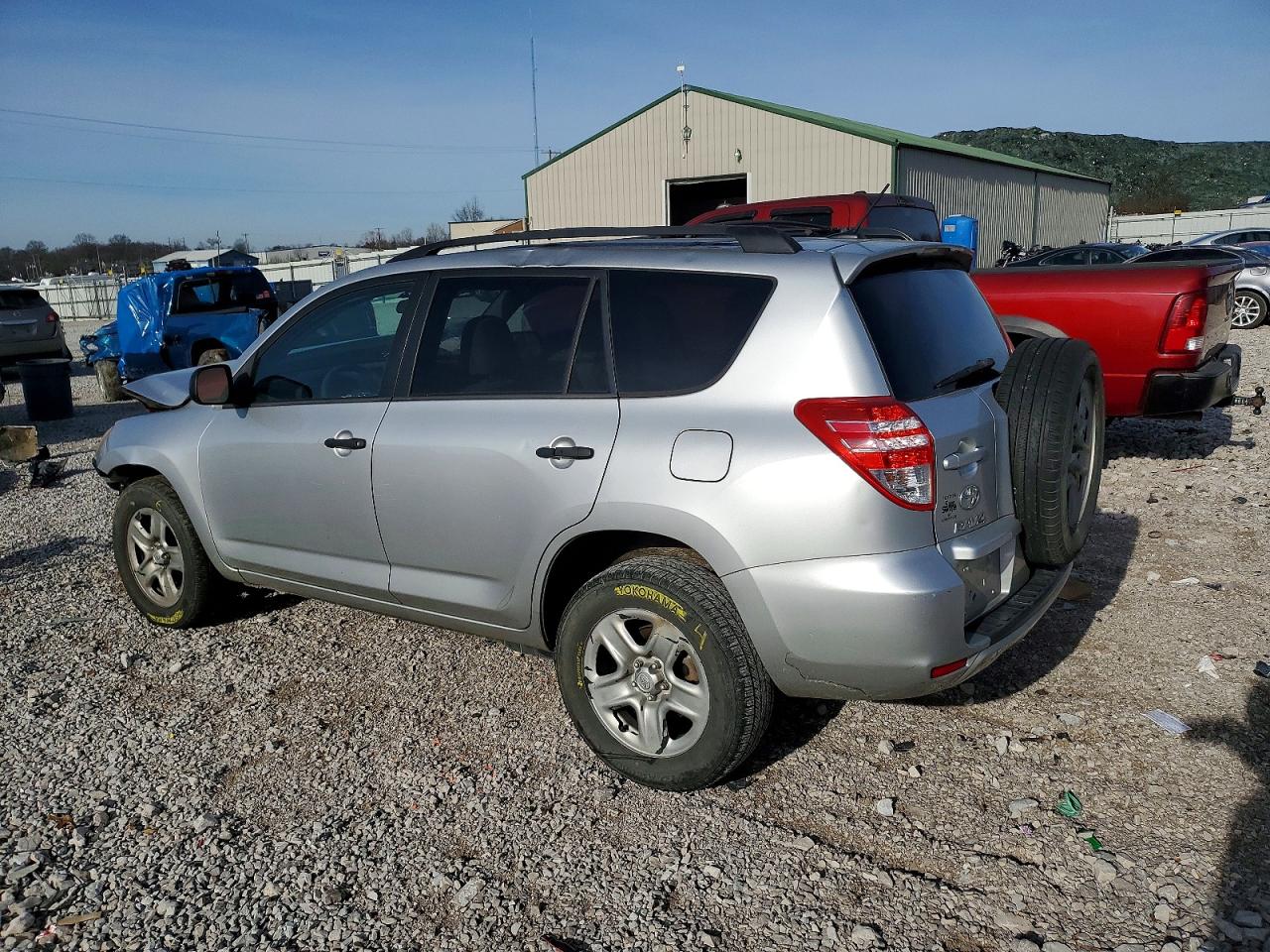 2012 TOYOTA RAV4 photo 2