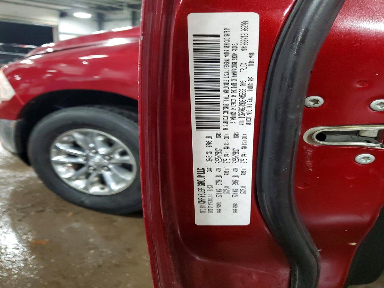 2013 RAM 1500 SLT photo 12
