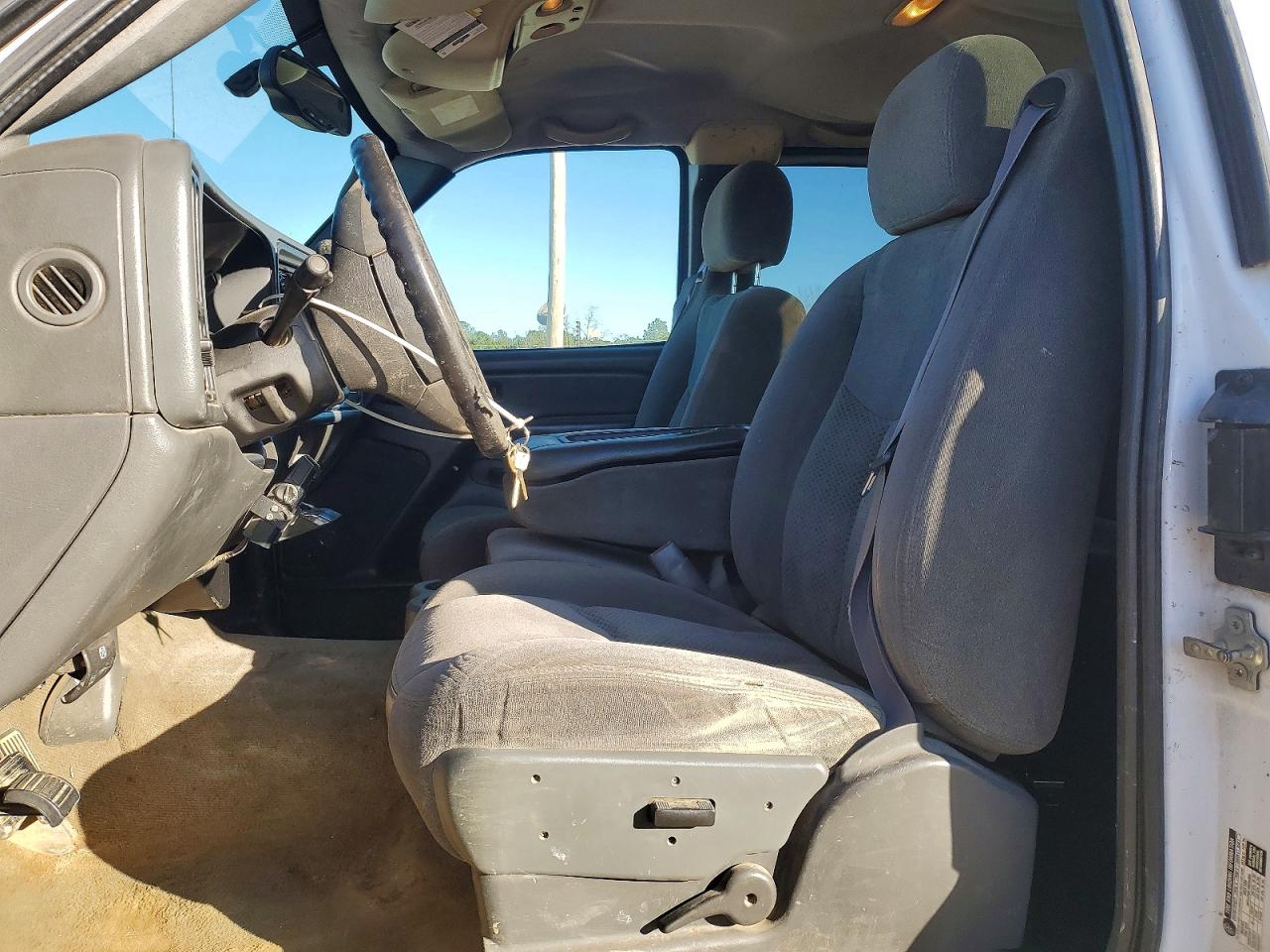 2005 CHEVROLET SILVERADO C1500 photo 7