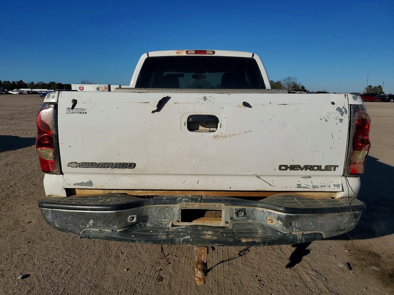 2005 CHEVROLET SILVERADO C1500 photo 6