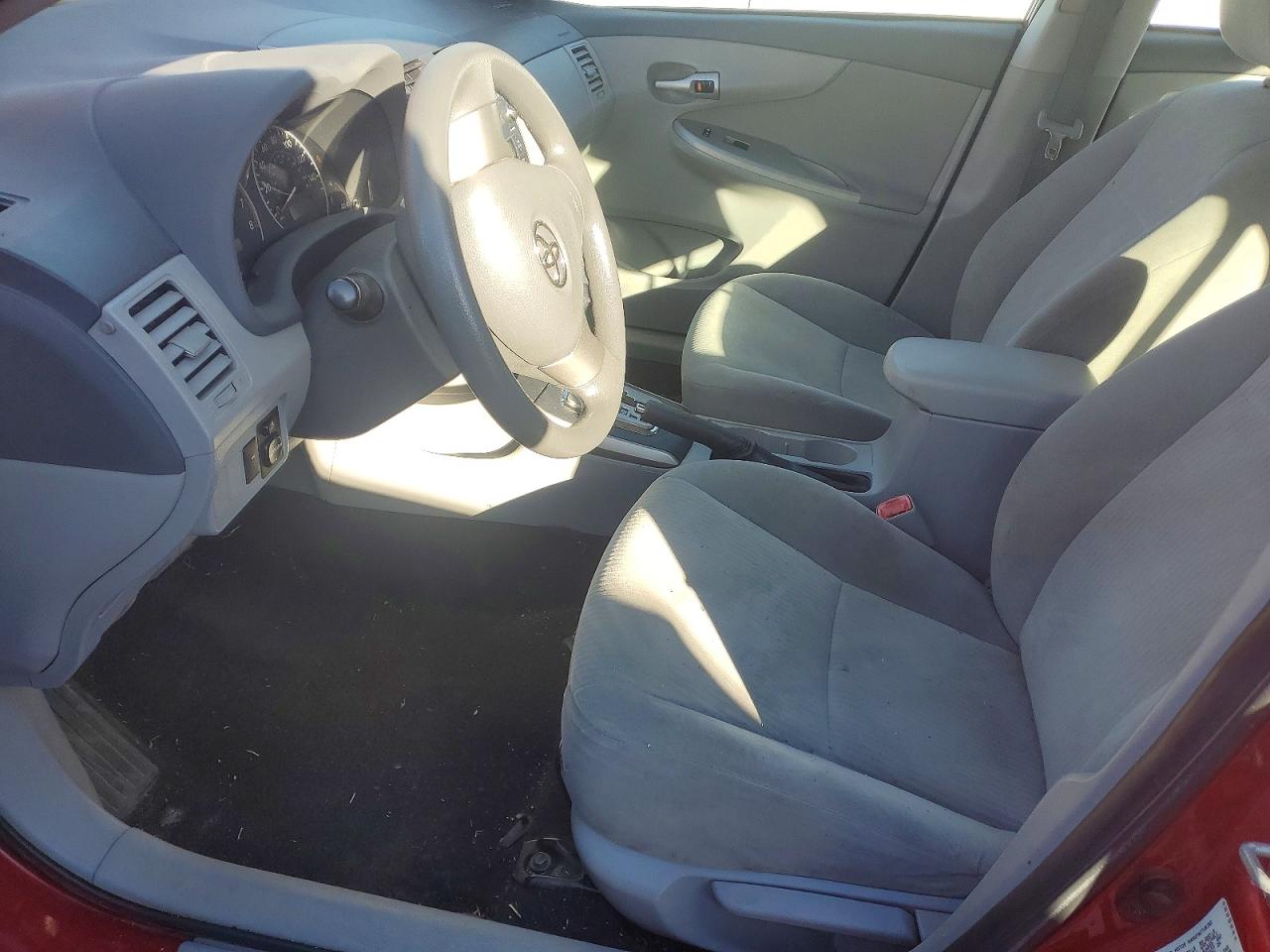 2010 TOYOTA COROLLA BASE photo 7