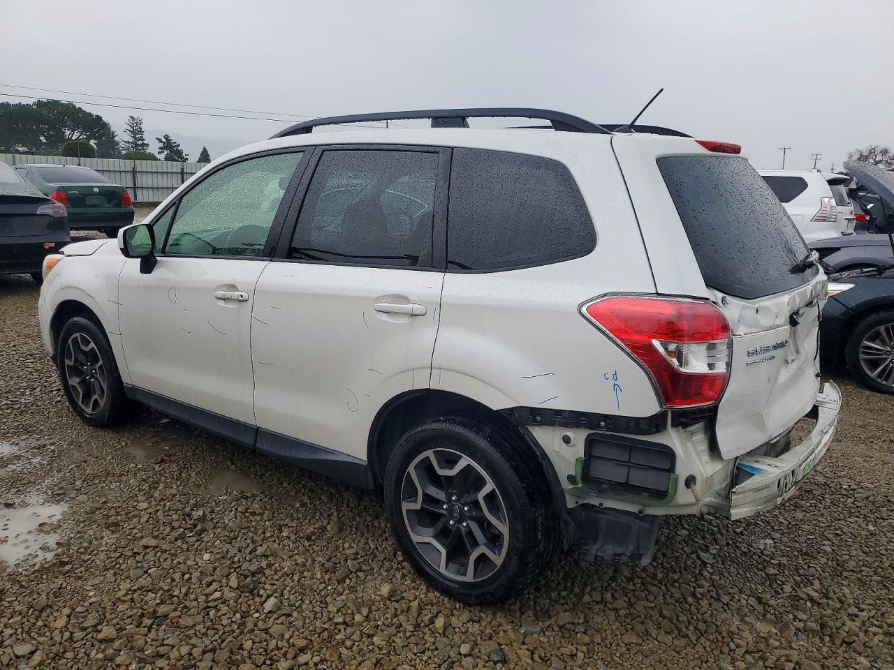 2015 SUBARU FORESTER 2.5I PREMIUM photo 2