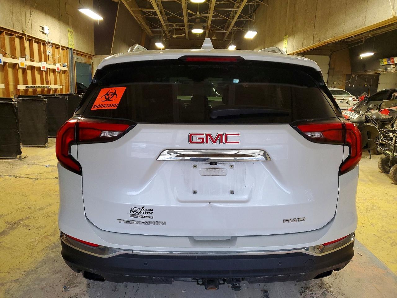 2020 GMC TERRAIN photo 6
