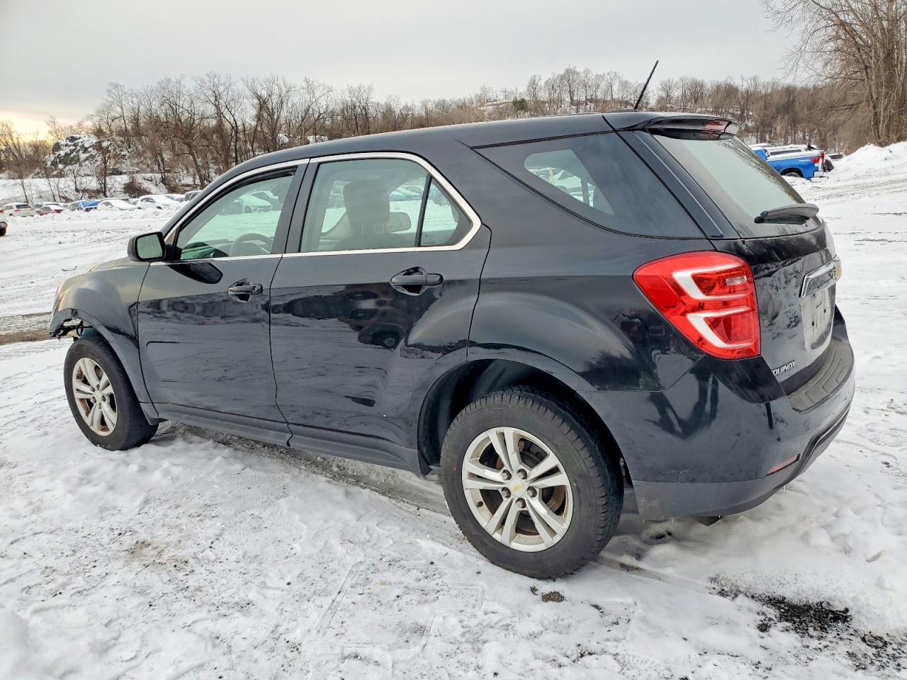 2017 CHEVROLET EQUINOX LS photo 2