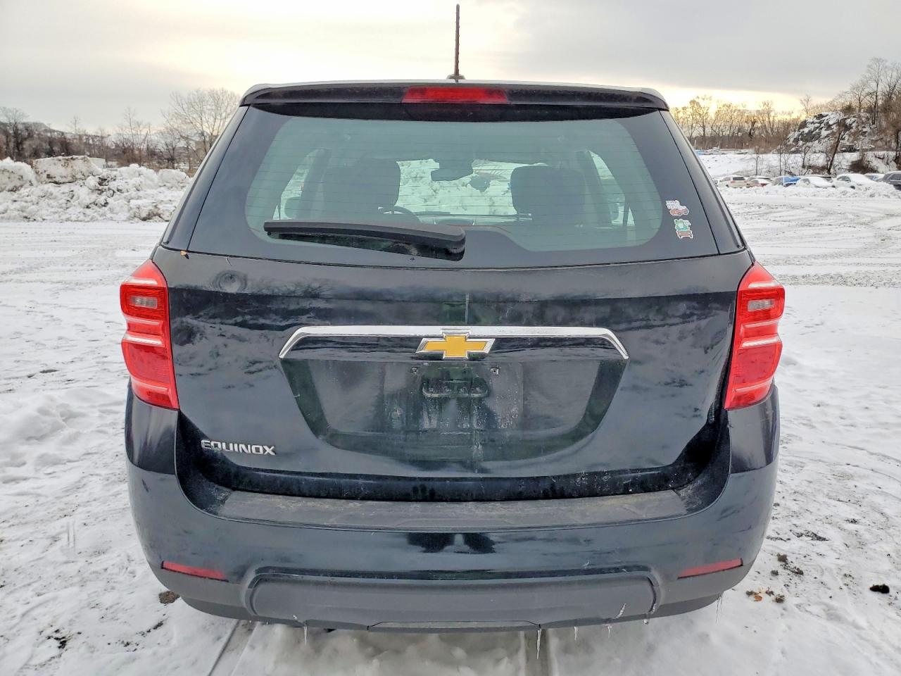 2017 CHEVROLET EQUINOX LS photo 6