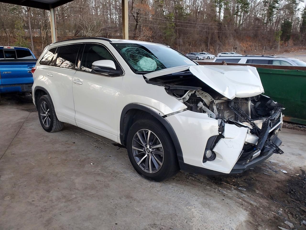 2018 TOYOTA HIGHLANDER SE photo 4