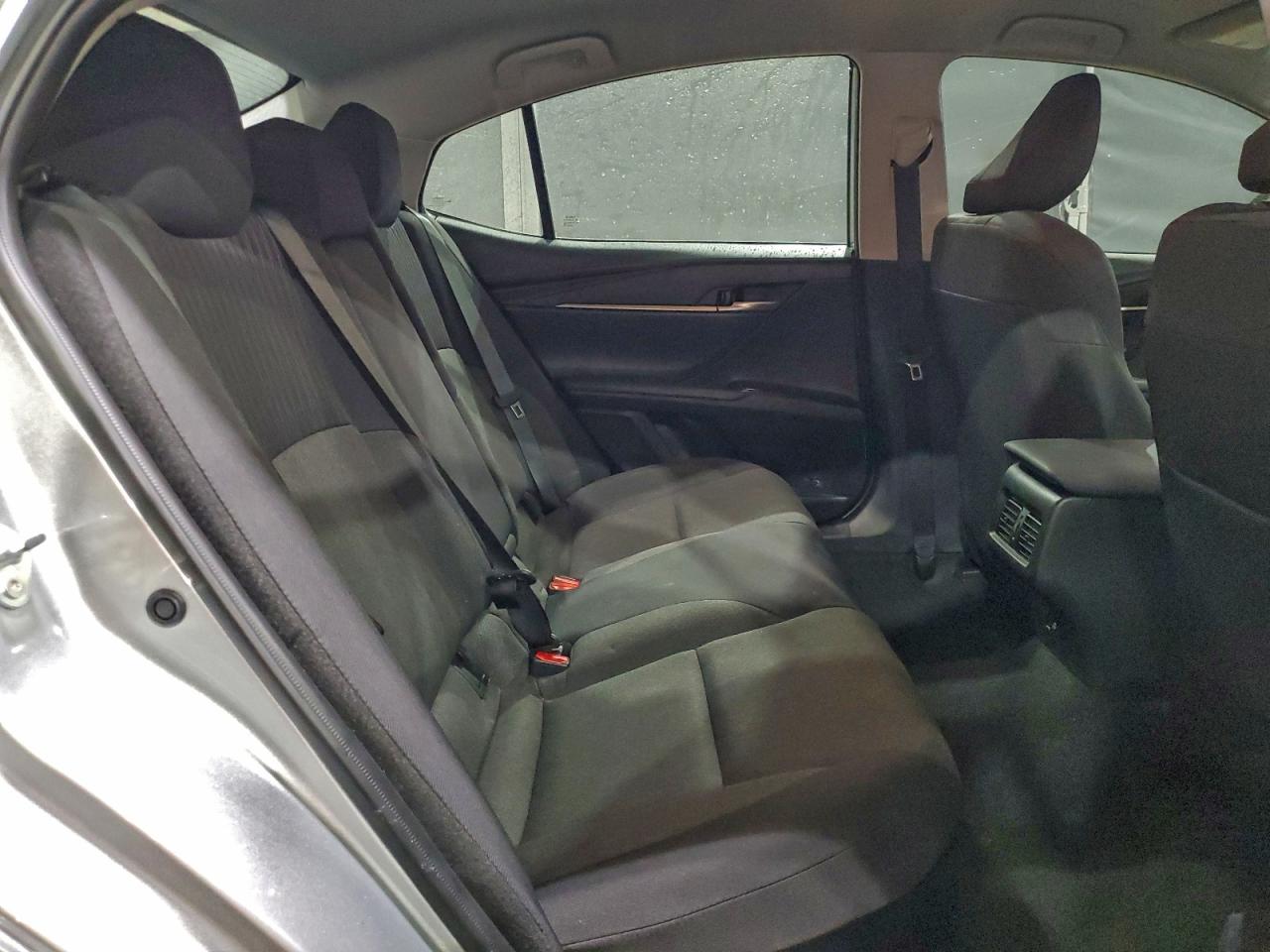 2025 TOYOTA CAMRY XSE photo 10
