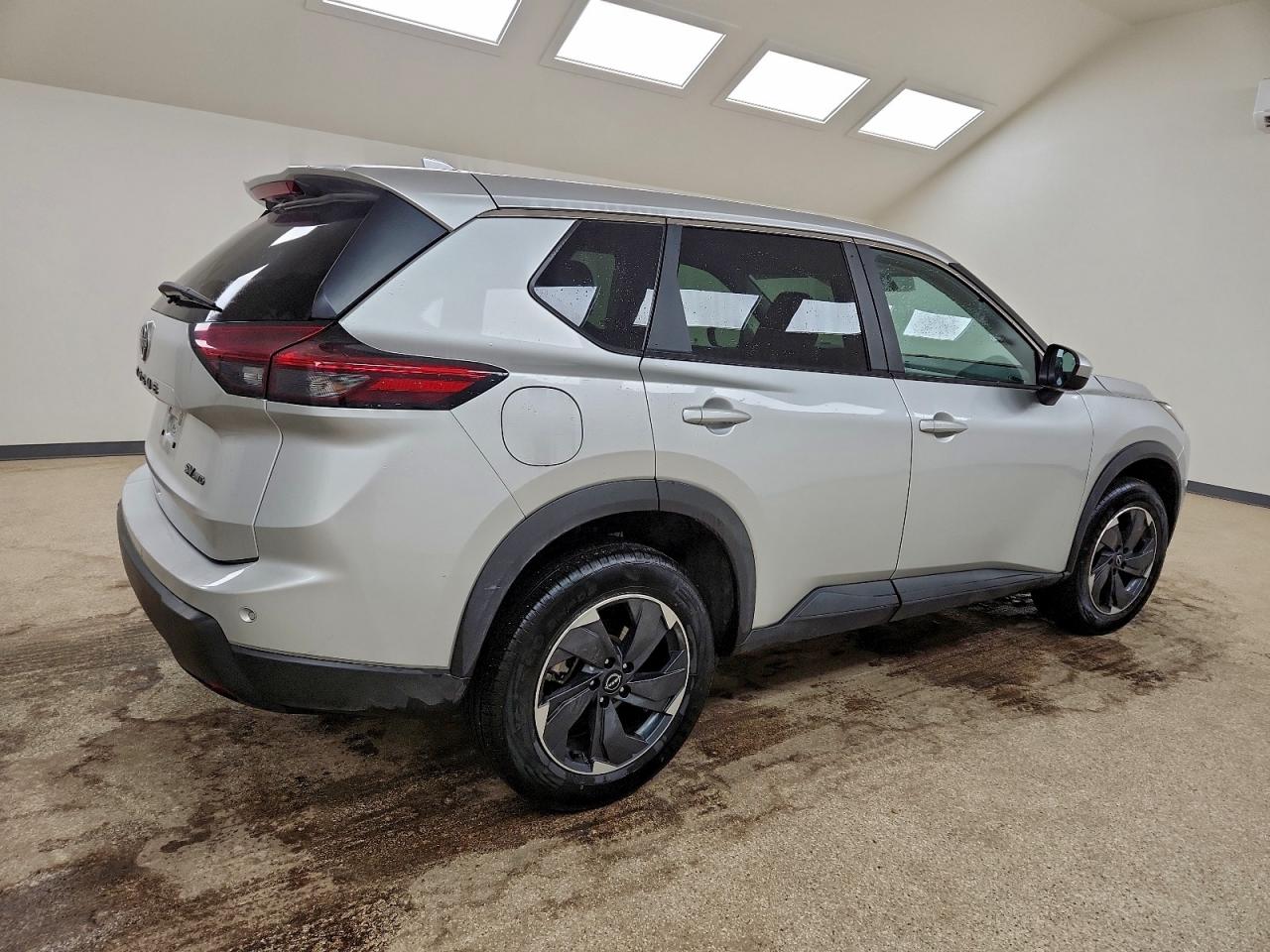 2024 NISSAN ROGUE SV photo 3