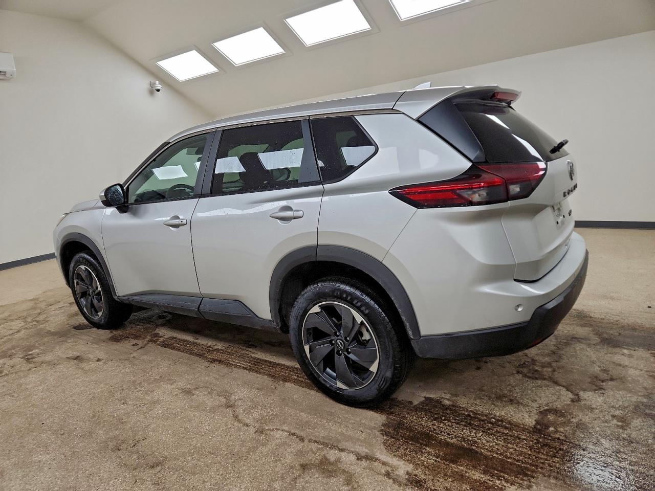 2024 NISSAN ROGUE SV photo 2