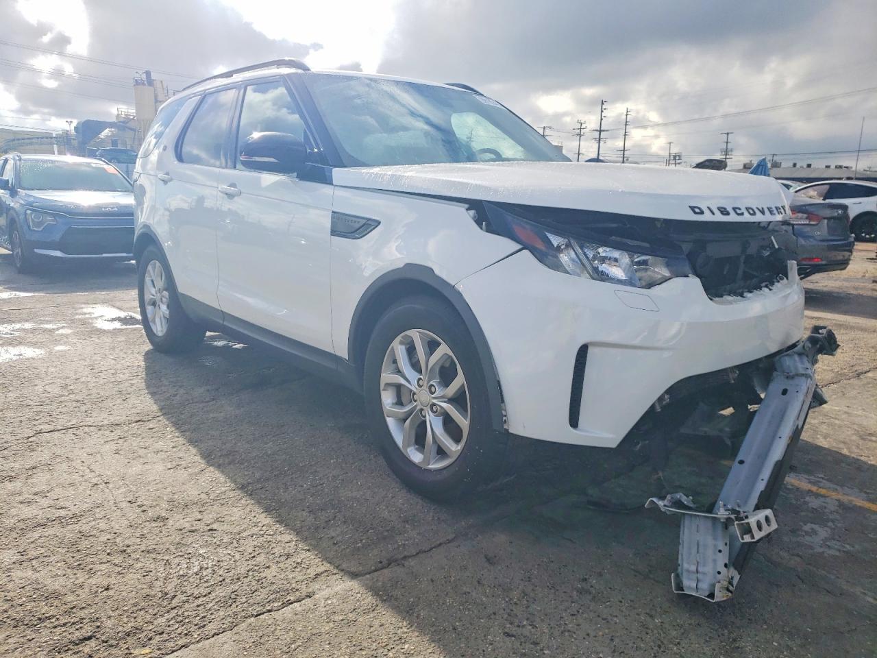 2018 LAND ROVER DISCOVERY SE photo 4