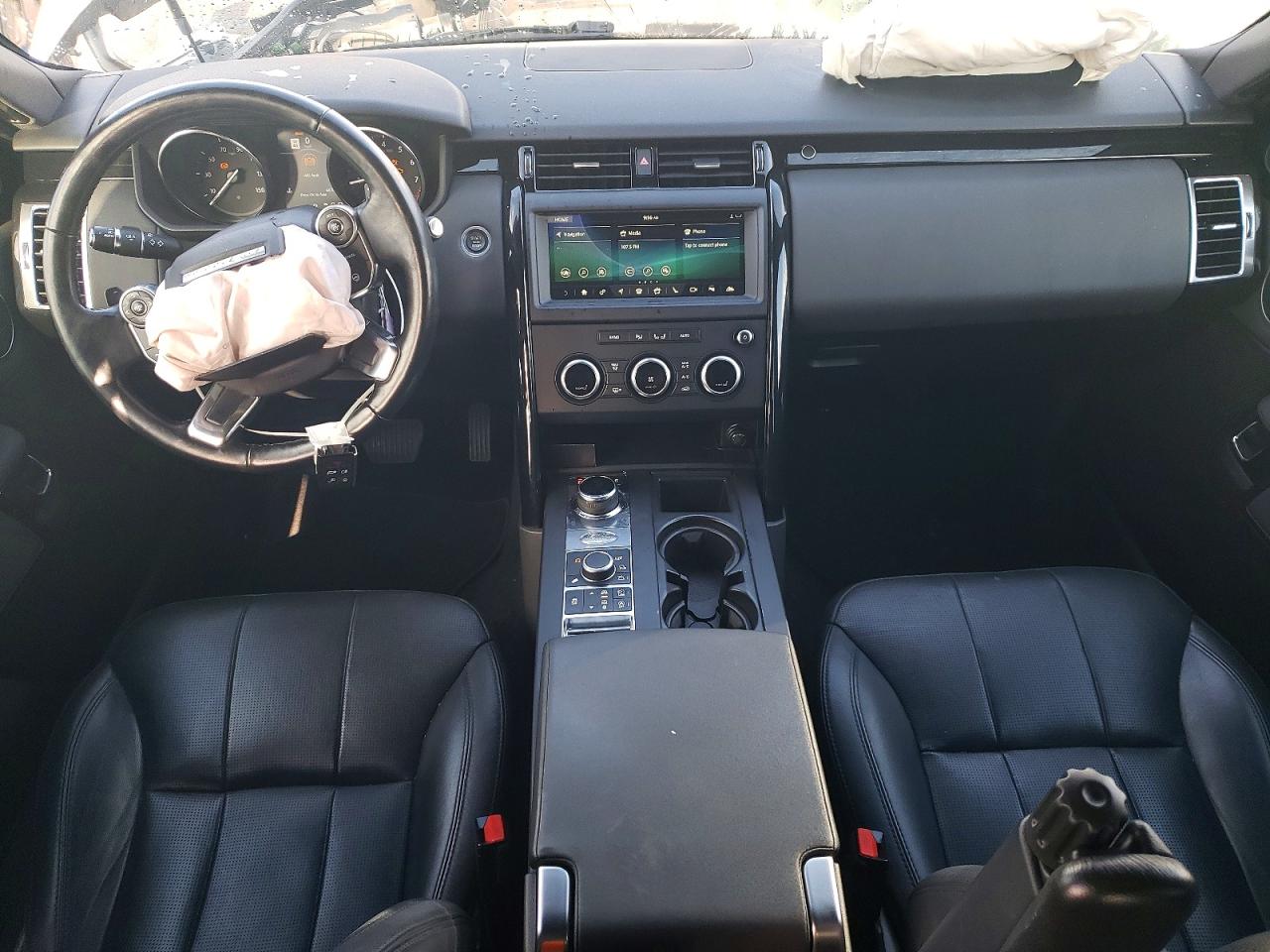2018 LAND ROVER DISCOVERY SE photo 8