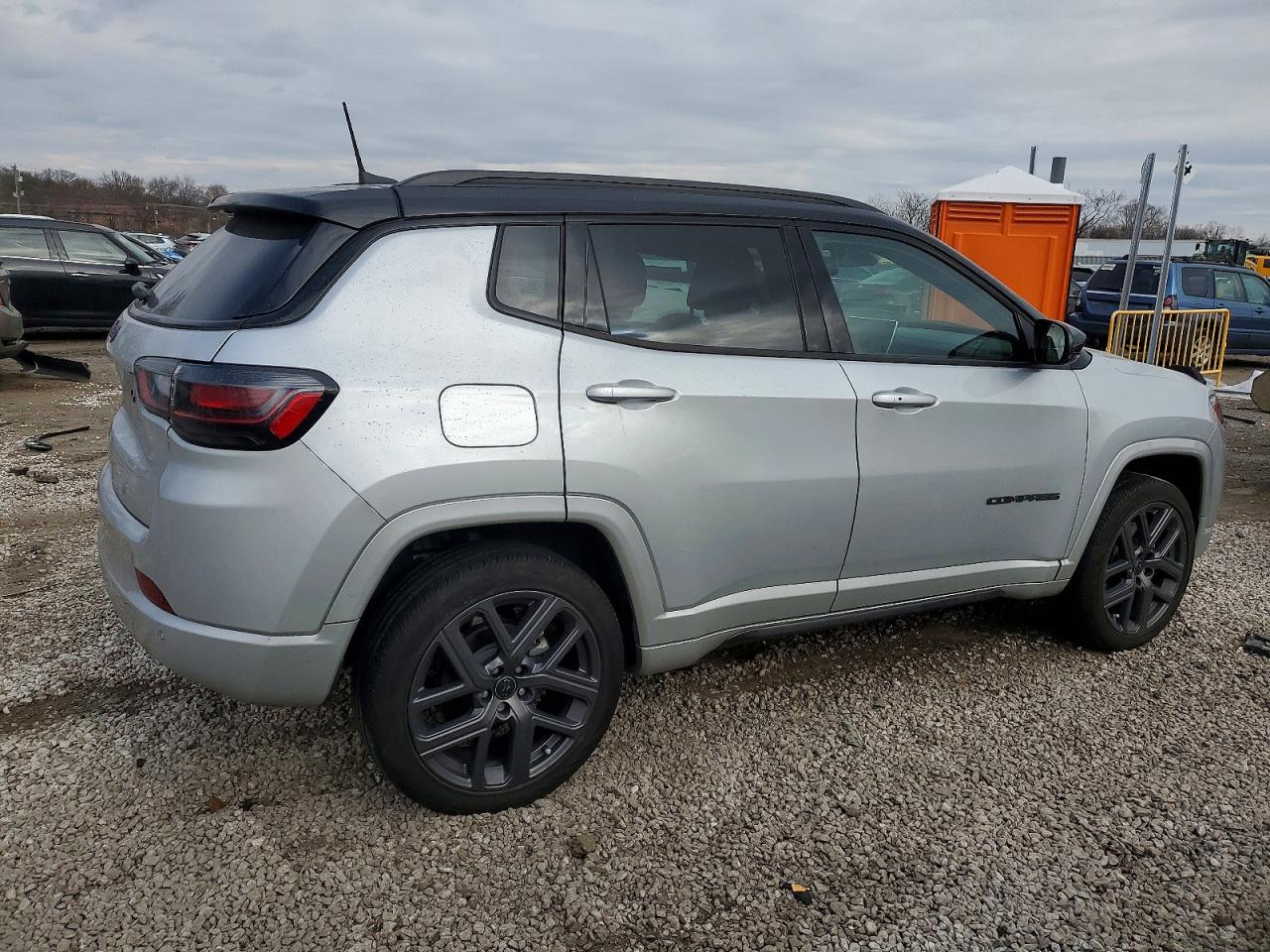 2025 JEEP COMPASS LIMITED photo 3