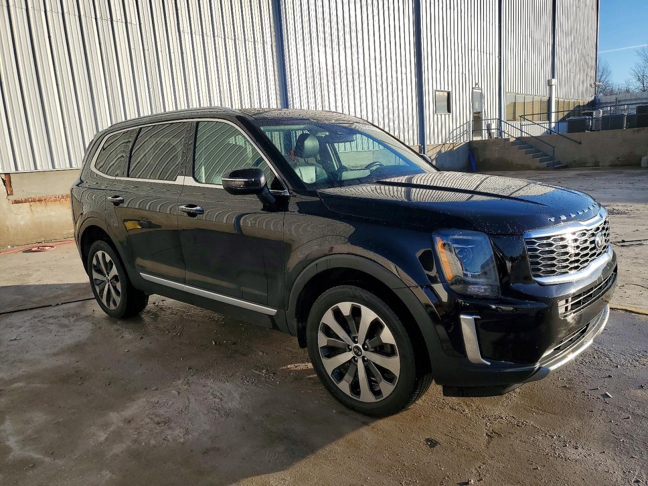 2021 KIA TELLURIDE S photo 4