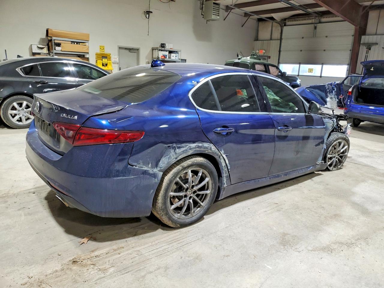 2018 ALFA ROMEO GIULIA Q4 photo 3