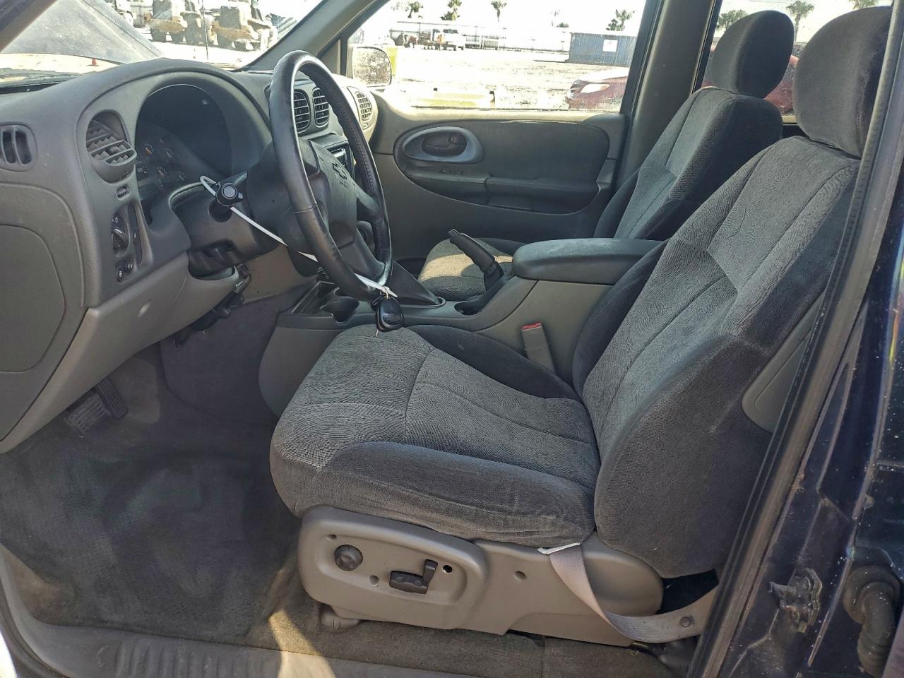 2002 CHEVROLET TRAILBLAZER photo 7