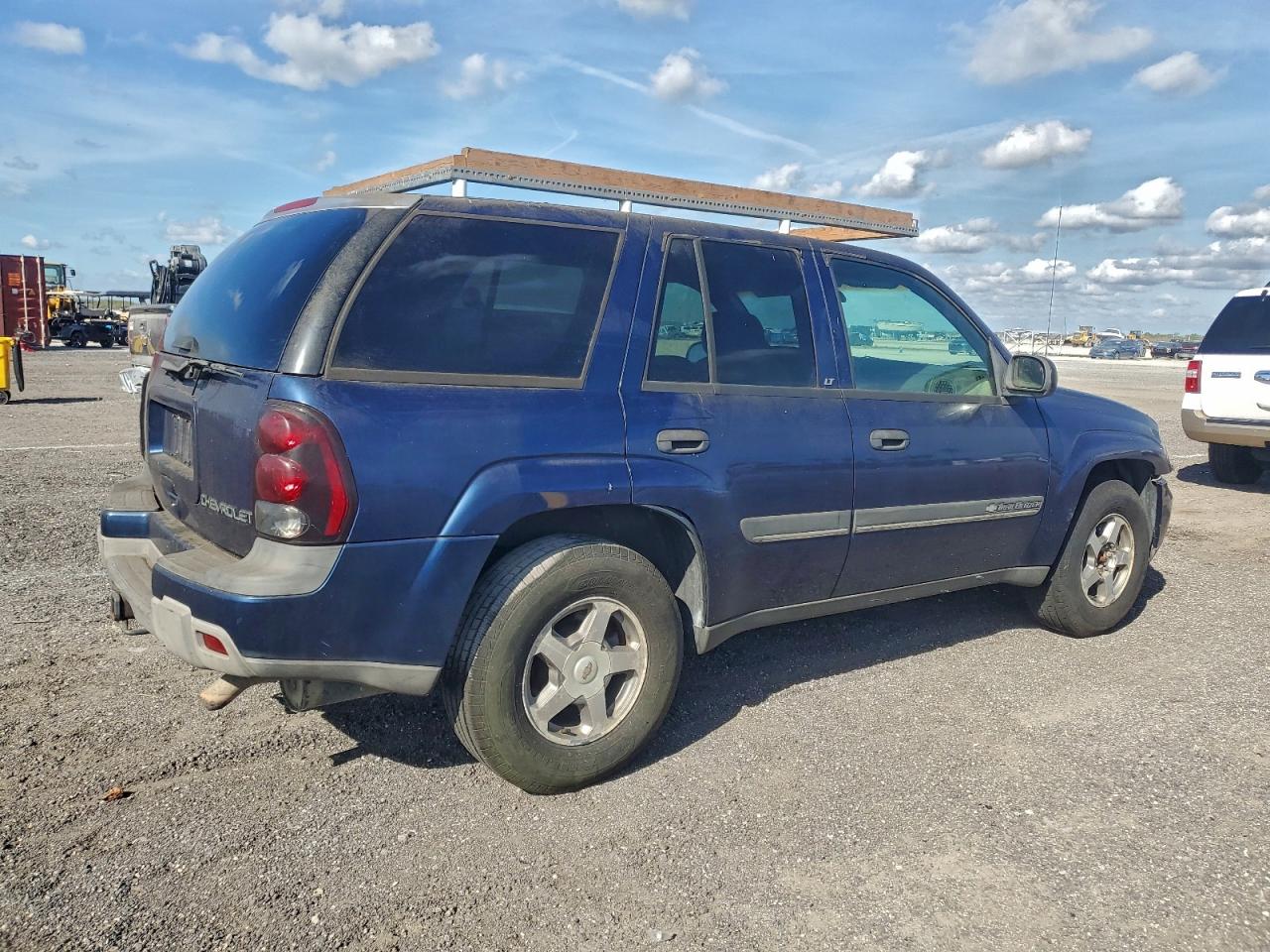 2002 CHEVROLET TRAILBLAZER photo 3