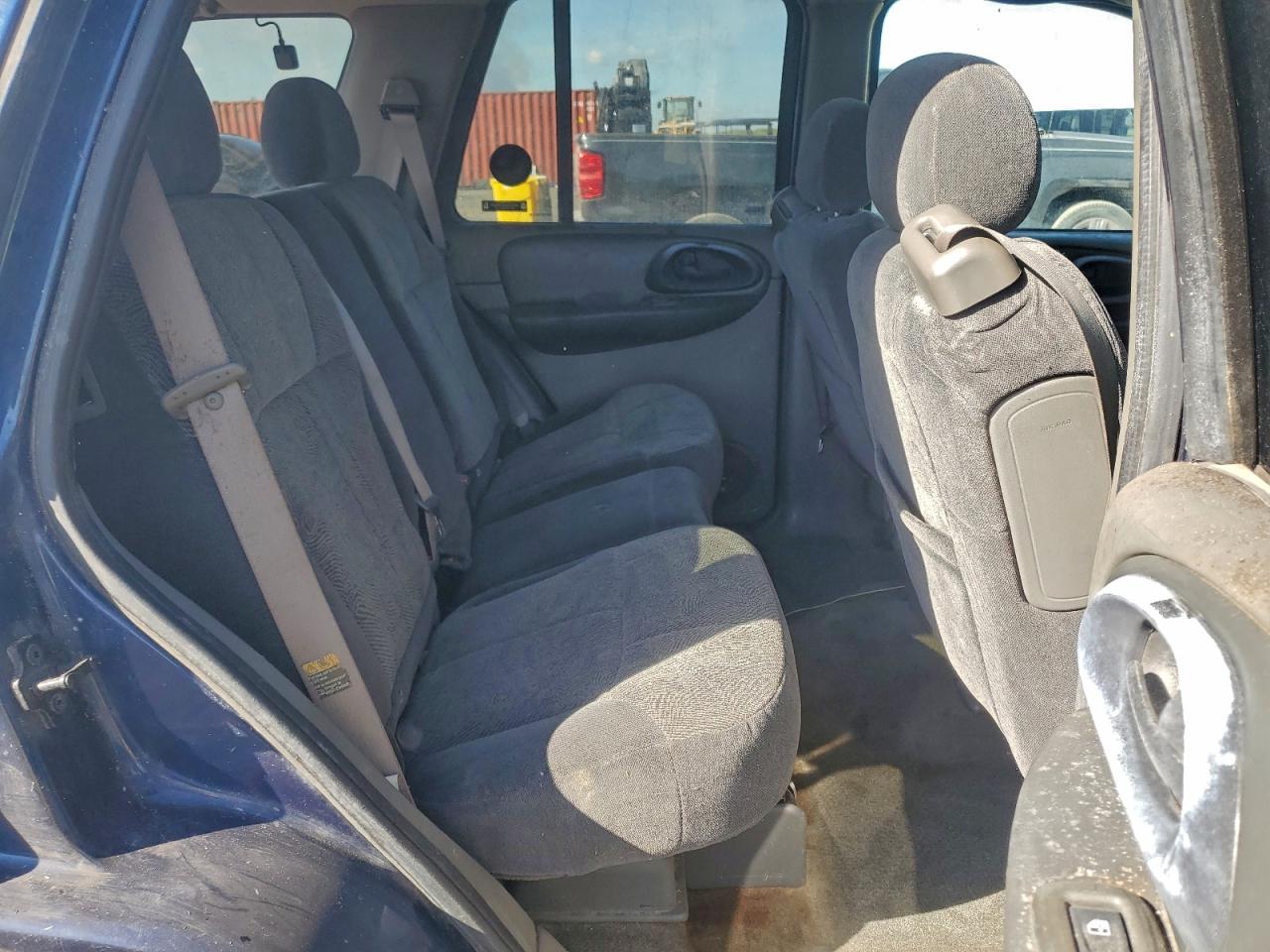 2002 CHEVROLET TRAILBLAZER photo 11